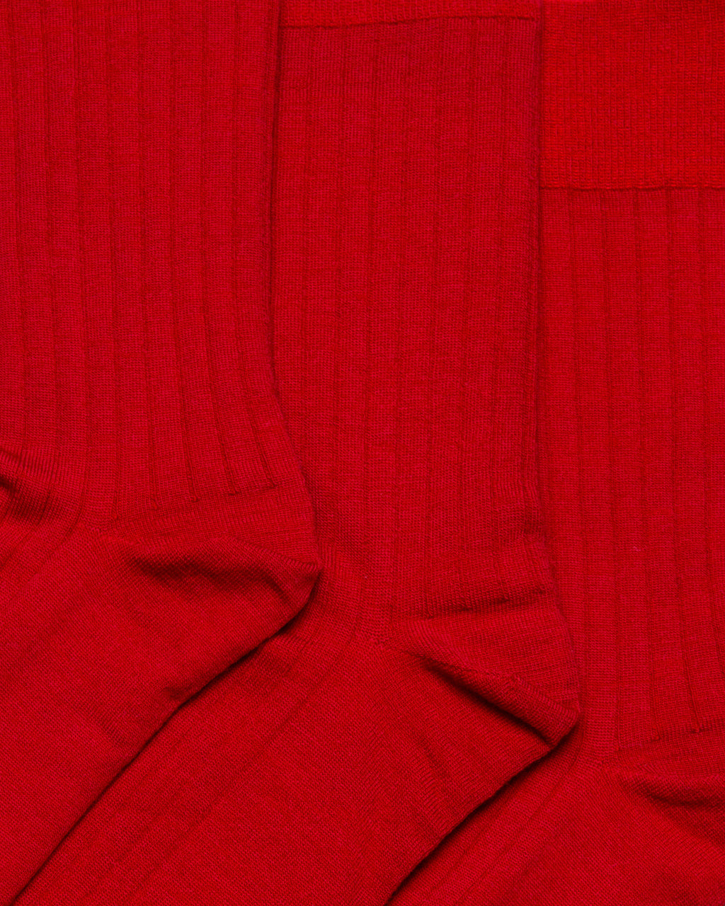 🧛 Transylvanian Merino Wool – Red